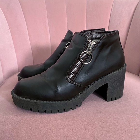 Y2K No Boundaries O-Ring Zipper Booties - Picture 3 of 6